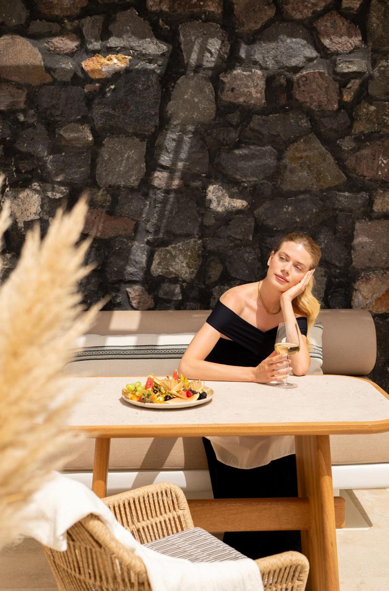 Santo Mine Oia Suites Екстериор снимка