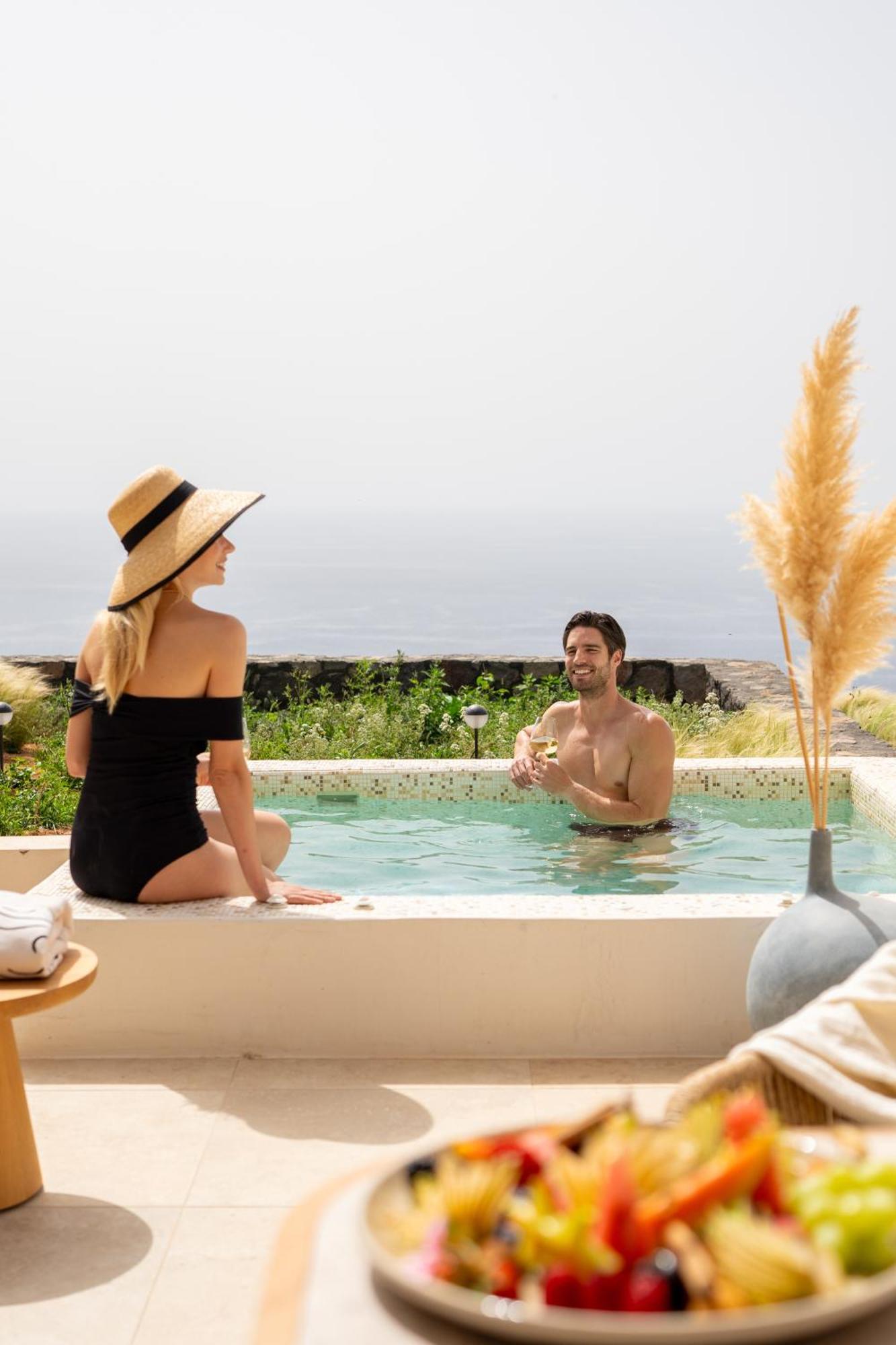 Santo Mine Oia Suites Екстериор снимка